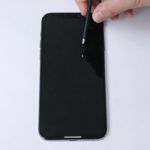 Wie Sie Ihr iPhone 12 wiederherstellen: Wahl zwischen einem Original- oder kompatiblen Display für eine erfolgreiche Reparatur